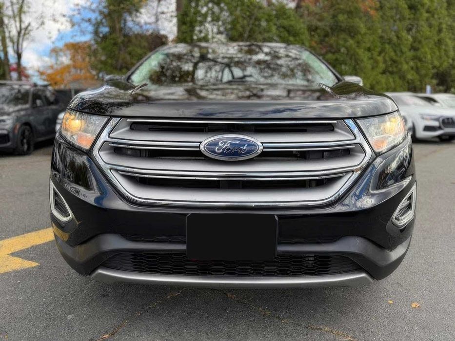 Ford Edge Titanium      2019