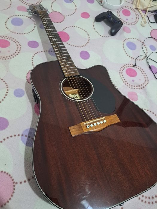 Vendo ou troco Guitarra acustica fender CD-60SCE
