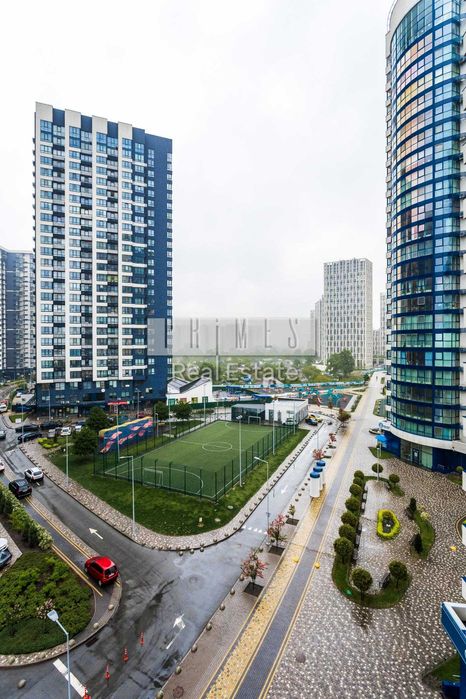 Продажа 2к квартиры 135м2, ЖК Заречный, пр-т Бажана Николая, 1А