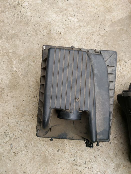 Корпус повітряного фільтра Опель Астра Г Ж Зафіра А Astra G Zafira A