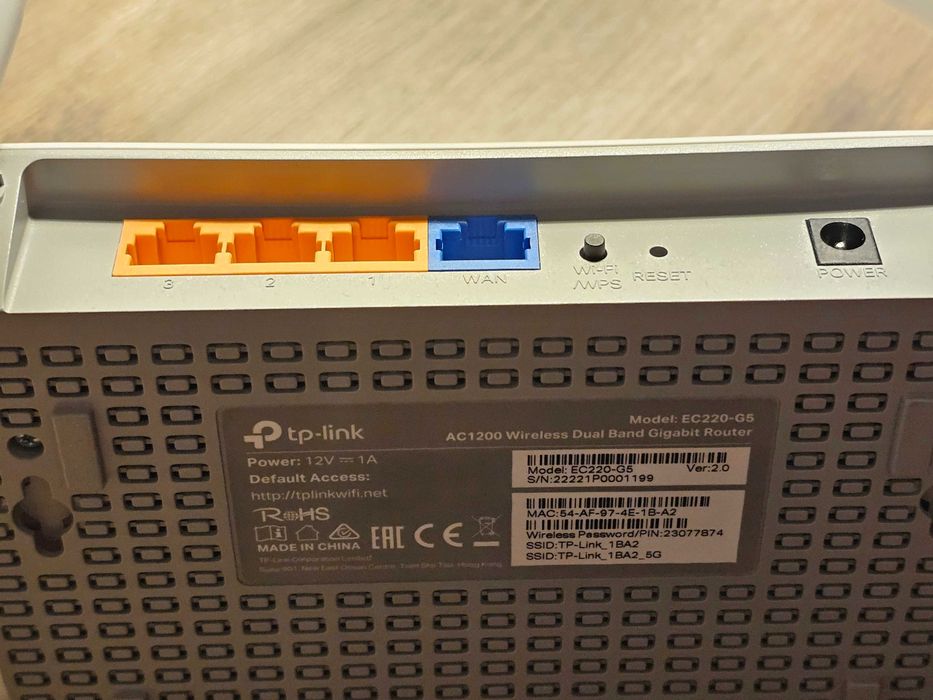 Бездротовий маршрутизатор TP-Link EC220-G5 / Wi-Fi 5 / 1 Гбіт/с