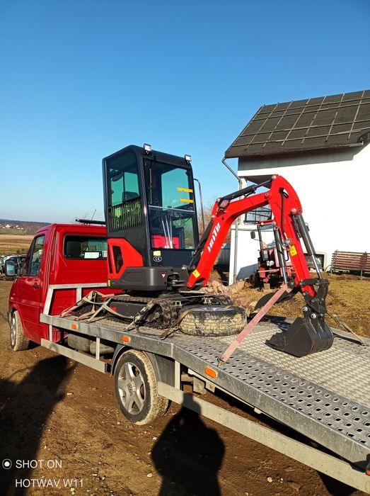 Wynajmę minikoparkę doba 250