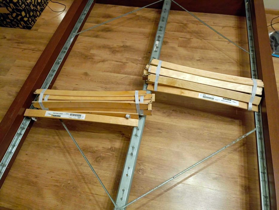 ŁÓŻKO  IKEA MALM ciemny brąz 140x200 bez materaca