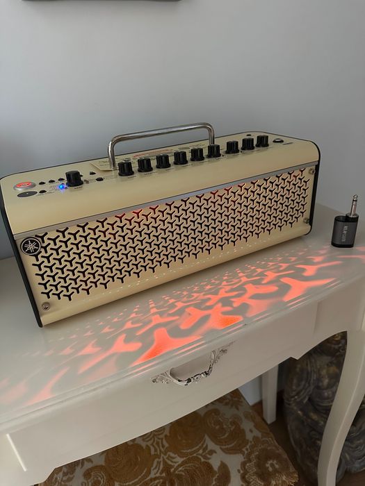 Yamaha thrii 30 wireless + line6 g10TII Novos!!