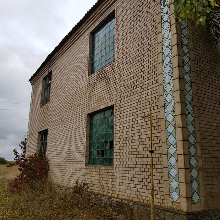 Будівля столової та сарай з погрібом село Паволоч