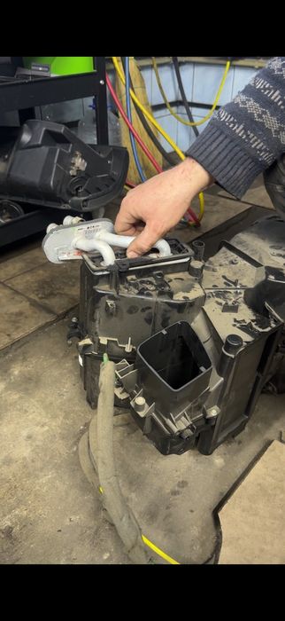 Заміна радіатора пічки вентилятора пічки радіатора охолодження