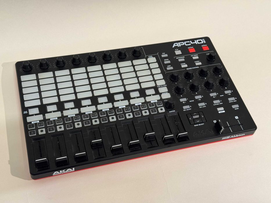 Akai APC40 MKII - kontroler MIDI dedykowany do Ableton Live