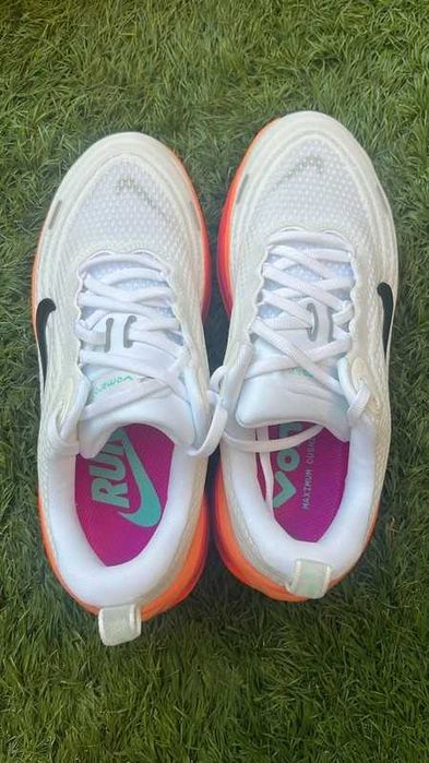 Nike Vomero Plus R.39