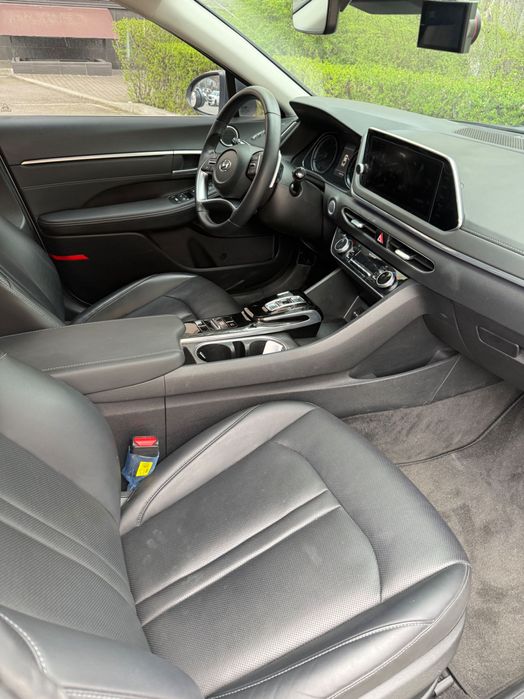 Hyundai Sonata DN8