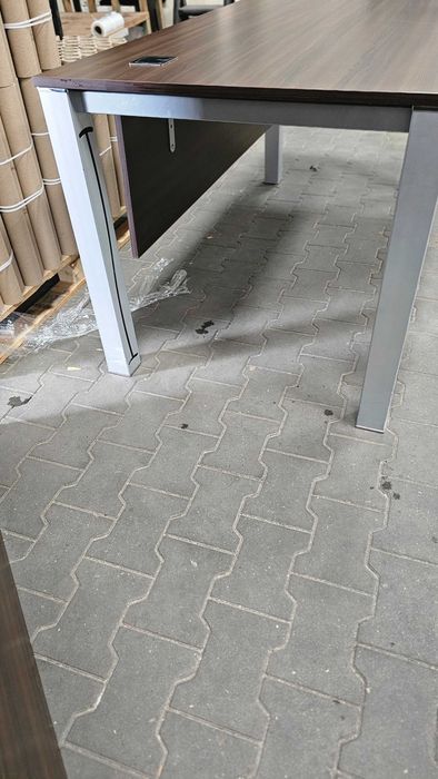 Biurko i stół 400 zł