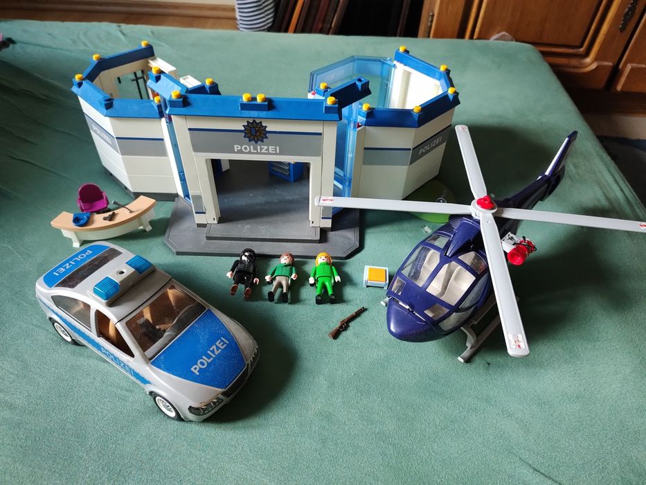 Playmobil policja komisariat mega zestaw