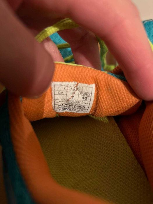 Кросівки Asics (40)