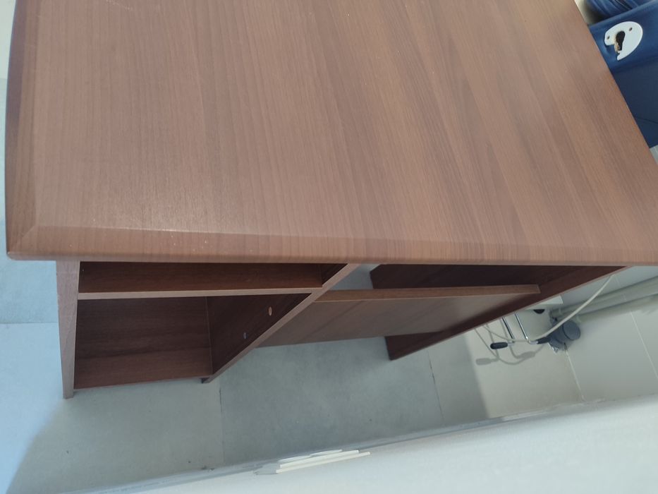 Стіл комп'ютерний офісний, МДФ+ДСП