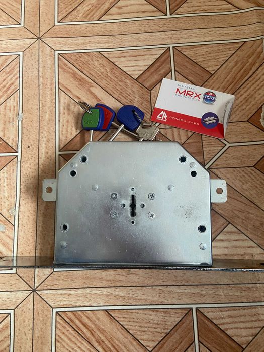 Замок врізний CR Serrature 2101 MRX правобічний Б/В