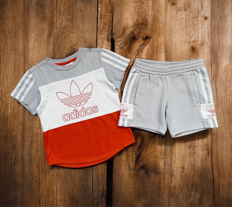 Хлопковый костюм Adidas на девочку 3-4 лет
