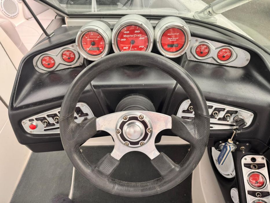 Mastercraft X30 2006 c/atrelado