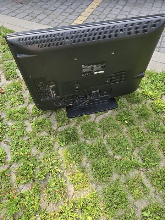 Telewizor Toshiba 32XV550P z pilotem