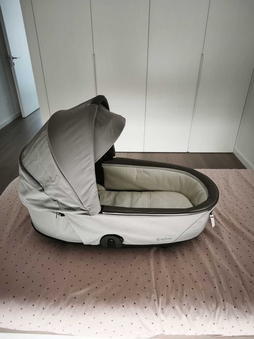 Alcofa Cybex - Modelo Mios Lux 2025 Soho Grey