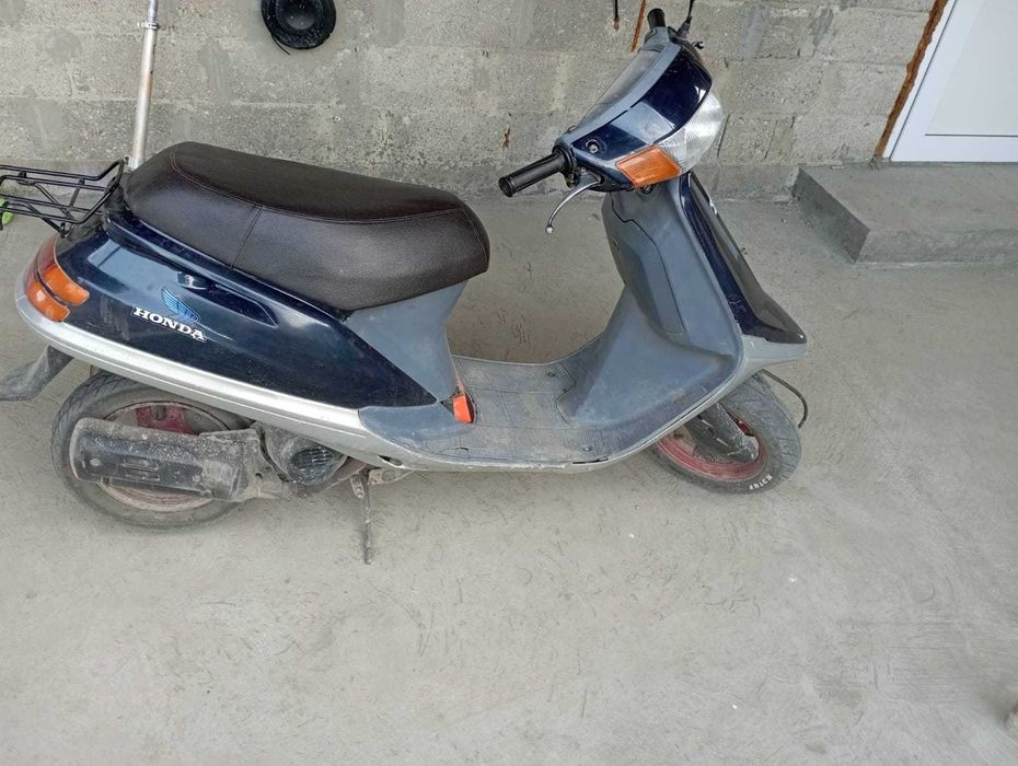 Продам скутер Honda Tact