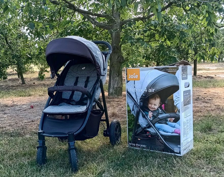 Wózek spacerowy JOIE Litetrax 4 Air
