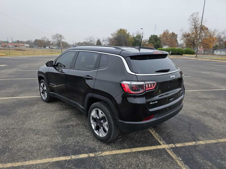 Jeep Compass      2022