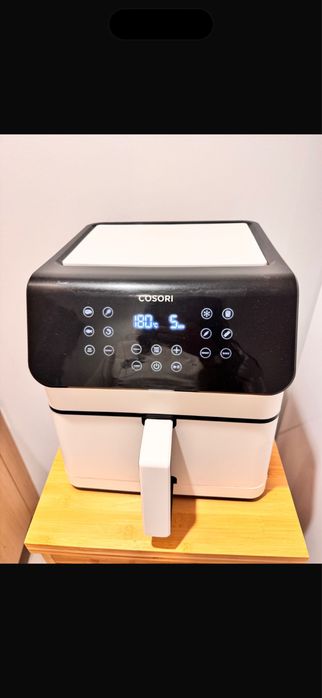 Air fryer quase nova