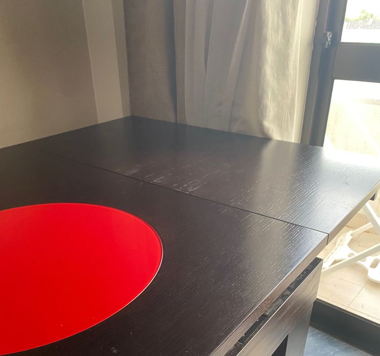 mesa sala de jantar com cadeiras