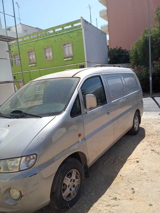 Vende-se Hyunday h-1 2.5cc