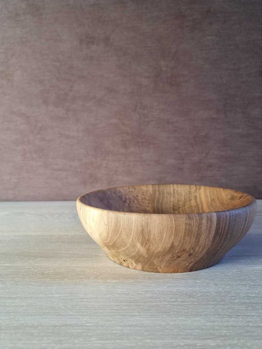 тарілка з дерева горіх