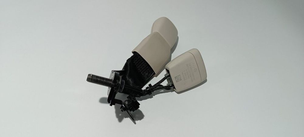 ENGATE DA CORREIA MERCEDES EQS 450+