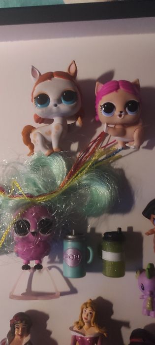 Bonecos bebés  lol