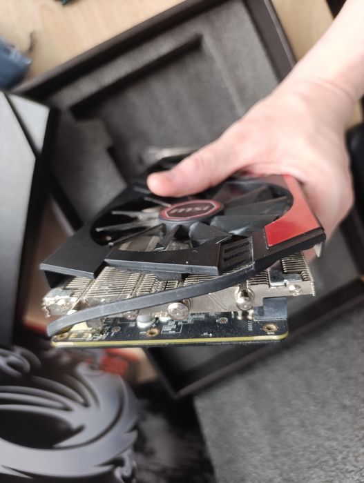 Відеокарта Radeon r9 290 gaming