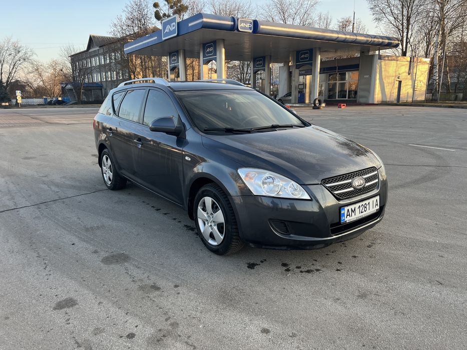 Продається Кіа 1.6д