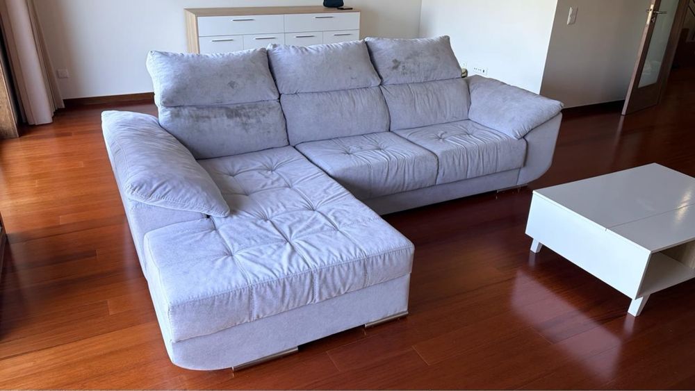 Sofa extramamente confortável com tratamento anti-gato