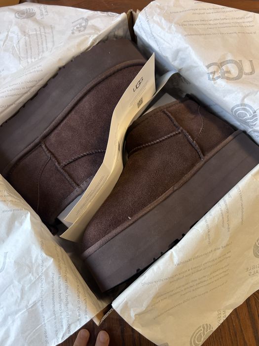 Угі. UGG . Нові в середині овчина