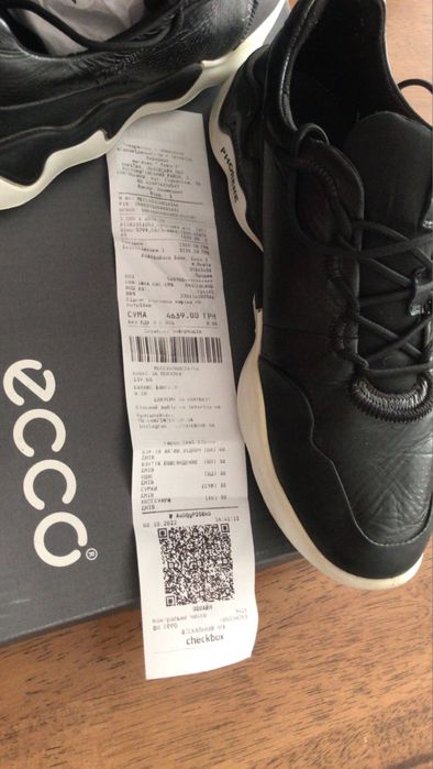 Шкіряні кросівки, черевики ecco