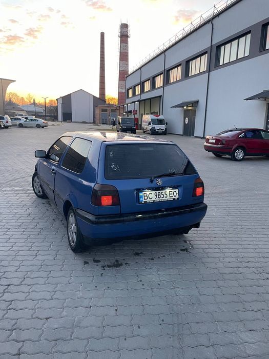 Продам автомобіль Golf 3