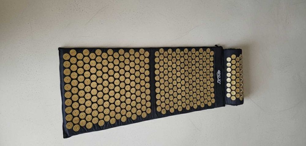 Mata do akupresury 4FIZJO z poduszką – naturalny sposób na odprężenie