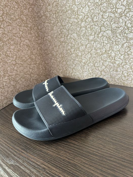 Чоловічі шльопанці Champion