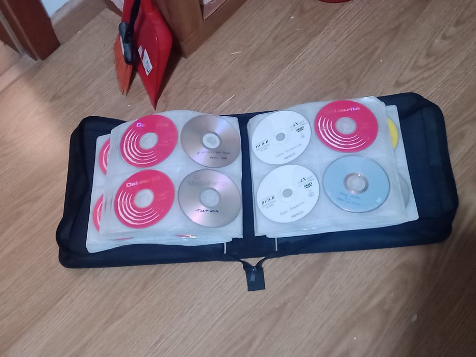 File Folder for 240 CDs64750806097154121