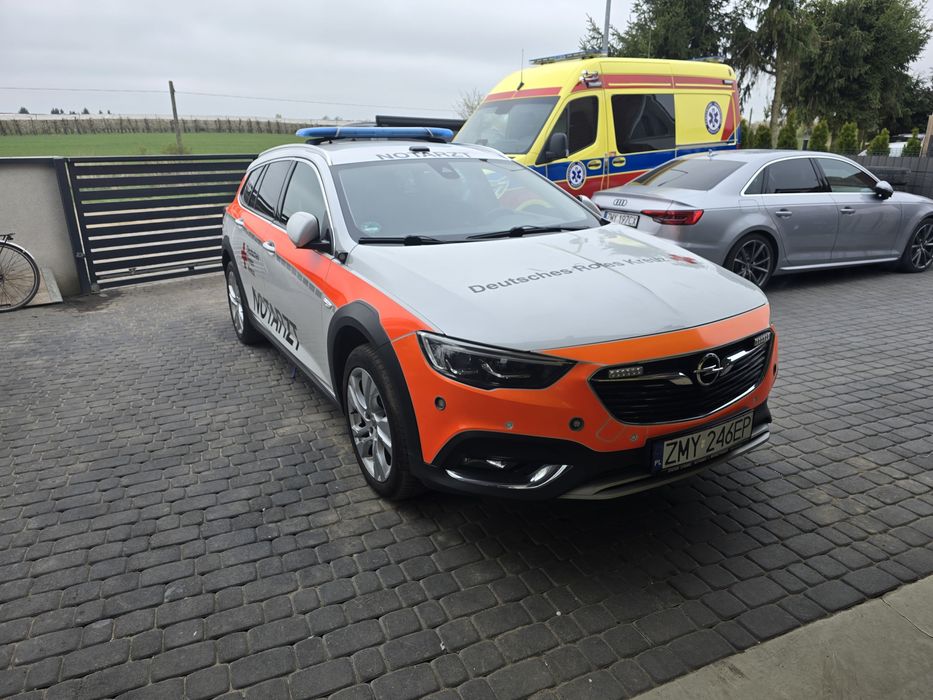 Ambulans Karetka Krew 4x4