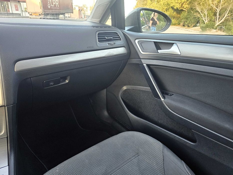 VW Golf 1.6 Tdi 110cv