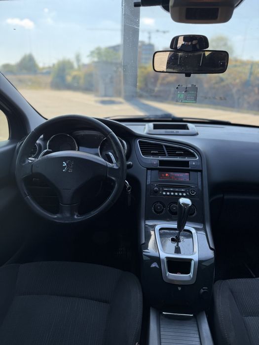 Пежо 5008 1.6д АВТОМАТ