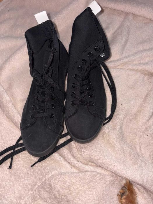 Buty damskie sportowe