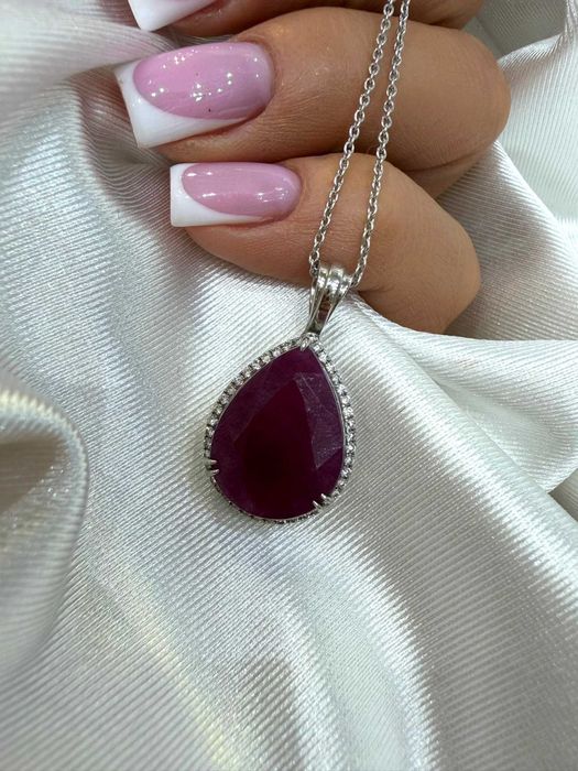 Naszyjnik wisiorek naturalny rubin 10.15 CT diamenty certyfikat IGI