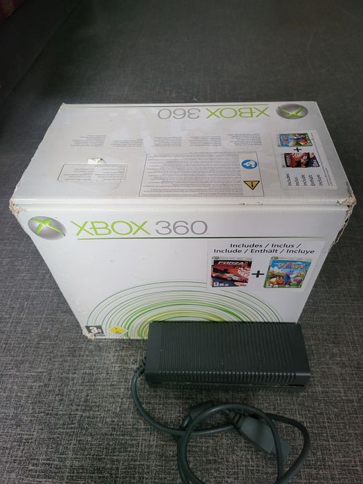 XBox360 + 5 Дисков с Играми