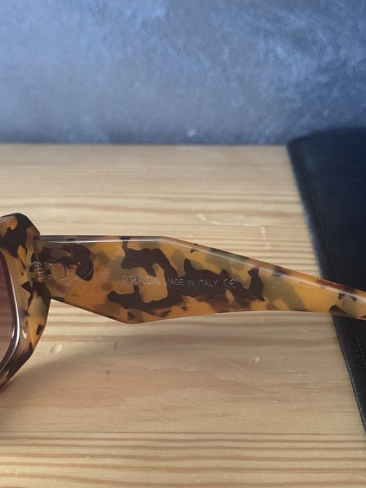 Okulary przeciwsloneczne Prada 17WS Panterkowe