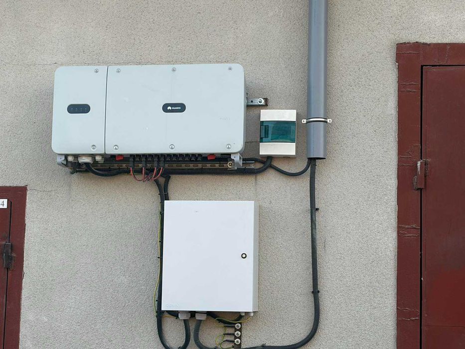 Мережевий сонячний інвертор Huawei SUN2000-60KTL-M0