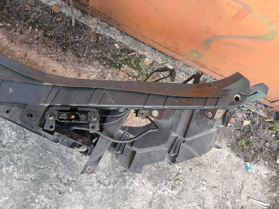 Pas Przedni Audi A8 D3 4.2 V8 Benzyna