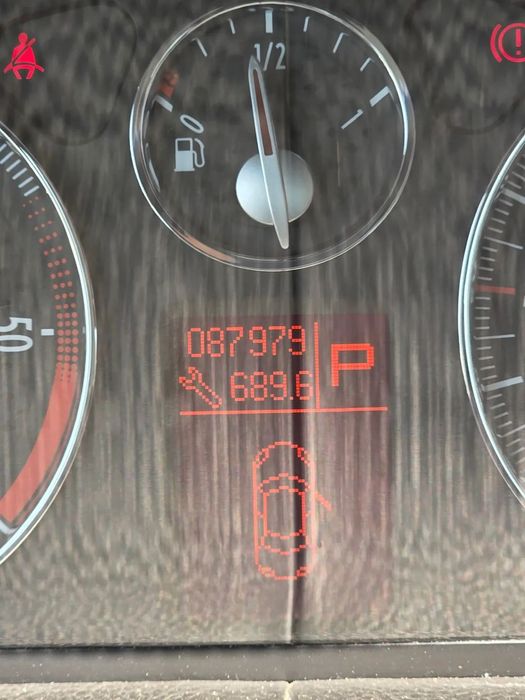 Peugeot 407 2.7 HDi V6 AM6